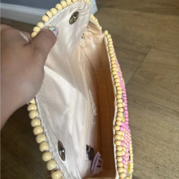 BUTTER BLOSSOM BEADED BAG - Picture 11 of 12